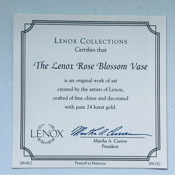 Vintage Poinsettia Promise Christmas Rectangle 60"x84" Tablecloth, 4 Napkins NWT - Picture 5 of 5